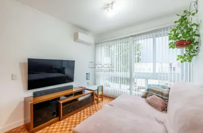 Apartamento com 2 quartos à venda na rua mariante, 940, rio branco, porto alegre por r$ 550.000