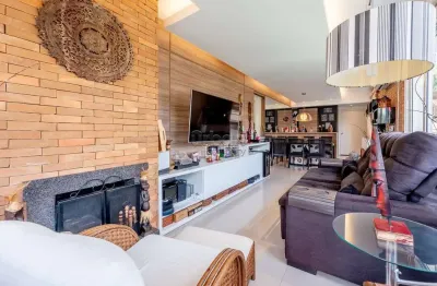 Apartamento com 2 quartos à venda na avenida montenegro, 329, petrópolis, porto alegre por r$ 960.000