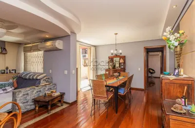 Apartamento com 2 quartos à venda na rua carlos trein filho, 566, auxiliadora, porto alegre por r$ 899.000