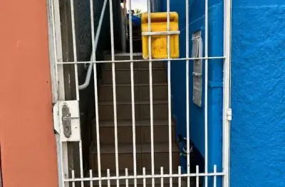 Casa térrea 1 dormitório com quintal e churrasq. na v. alzira -sa| ca0103