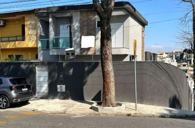 Sobrado 3 dorms (1 suíte) com quintal e 3 vagas na v. eldízia | so0095