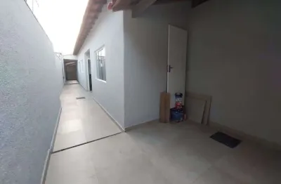Casa com 2 quartos à venda na Rua Tapuias, 32, Vila Mirim, Praia Grande