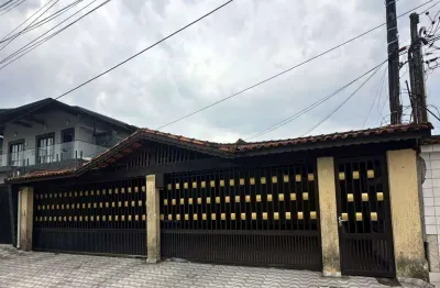 Casa com 1 quarto à venda na Avenida Professor Daijiro Matsuda, 530, Balneário Maracanã, Praia Grande