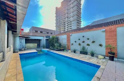Casa com 3 quartos à venda na Rua Rodrigues Alves, 64, Canto do Forte, Praia Grande