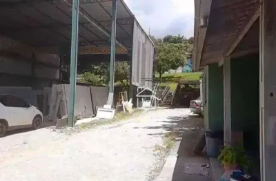 Barracão à venda, 2000 m² por r$ 3.000.000 - são joão - pouso alegre/mg