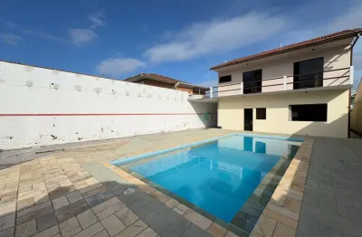 Casa ampla com terreno excelente no centro de Guaratuba a poucas quadras da praia central