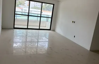 Belíssimo apartamento de 4 quartos no bairro do monteiro entre apipucos e casa forte.
