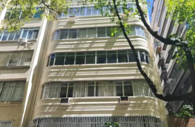 More próximo a praia em apartamento de 355m² super bem iluminado