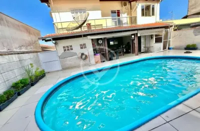 Casa para venda em camboriú, centro, 3 dormitórios, 2 suítes, 3 banheiros, 3 vagas