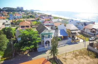 Casa com 4 quartos à venda na 3370 - estados unidos, 44, itacolomi, balneário piçarras por r$ 3.400.000