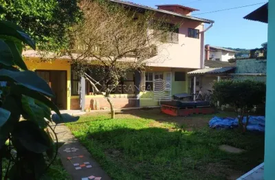Casa com 5 quartos à venda na rodovia rafael da rocha pires, --, sambaqui, florianópolis por r$ 985.000