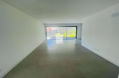 Apartamento com 3 quartos à venda na Estrada Haroldo Soares Glavan, --, Cacupé, Florianópolis por R$ 2.853.352