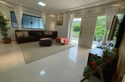 Casa com 5 quartos à venda na rua brejaúna, --, parque são jorge, florianópolis por r$ 4.240.000