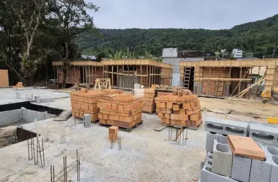 Casa em condomínio fechado com 2 quartos à venda na rua de pádua, --, santo antônio de lisboa, florianópolis por r$ 919.790