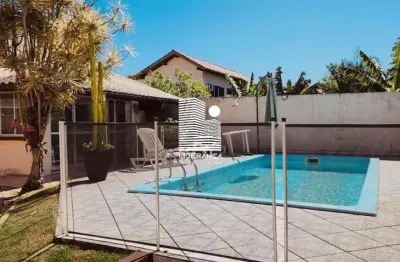Casa com 3 quartos à venda na rua itabira, --, parque são jorge, florianópolis por r$ 1.900.000