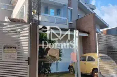 Residência única à venda - sofisticação, espaço e versatilidade!