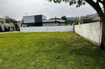 Lote de esquina plano com 360 m² a venda no condomínio veredas em mogi das cruzes