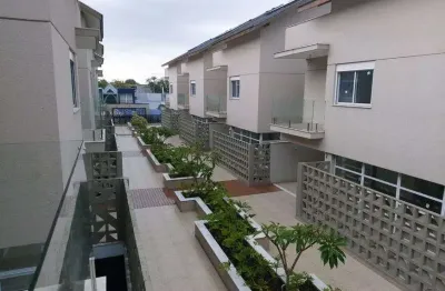 Casa de condomínio sobrado para venda possui 640 metros quadrados com 3 quartos