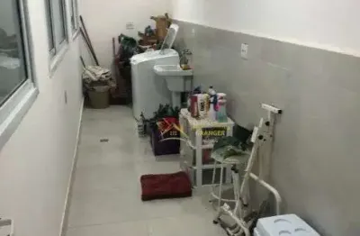 Sobrado de 430 m² de esquina a venda no condomínio aruã eco park em mogi das cruzes