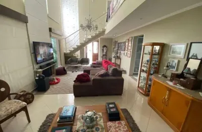 Casa de condomínio para venda possui 243 metros quadrados com 3 quartos