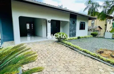 Casa com 3 quartos para alugar na Barra do Rio Cerro, Jaraguá do Sul 