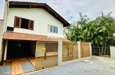 Casa com 3 quartos para alugar na rua bernardo dornbusch, vila baependi, jaraguá do sul, 220 m2 por r$ 3.800