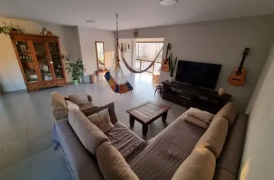 Vendo!!!! amplo apartamento c/ 3 dormitórios no coração de itajaí