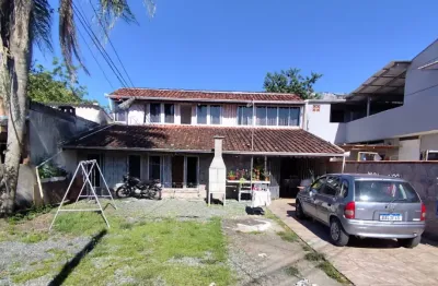 Vendo!!!  sobrado c/ 2 dormitórios estilo gypsy de alvenaria