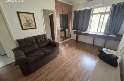 Apartamento 1 dorm no coração do gonzaga próximo ao mar ref. 2800