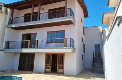 Casa com 3 quartos à venda na geraldo soares leitão, 127, parque campolim, sorocaba por r$ 1.650.000