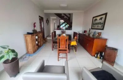 Casa em condomínio fechado com 3 quartos à venda na avenida fernando stecca, 661, iporanga, sorocaba por r$ 980.000