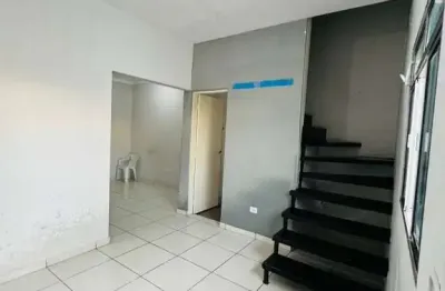 Casa com 2 quartos à venda na rua aparecido bispo de oliveira, 335, jardim topázio, sorocaba por r$ 285.000