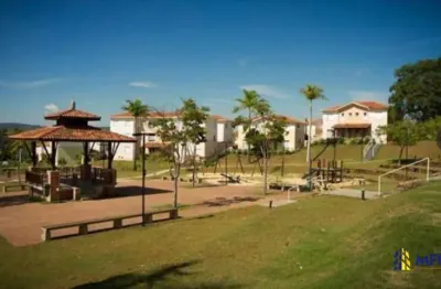 Casa em condomínio fechado com 3 quartos à venda na rodovia joão leme dos santos, 443, condomínio villa flora, votorantim, 132 m2 por r$ 689.000