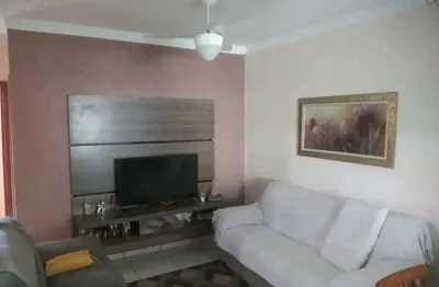 Casa com 2 quartos à venda na rua bernardo outton, 250, jardim são paulo, sorocaba por r$ 390.000