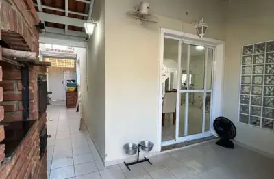 Casa em condomínio fechado com 3 quartos à venda na antônio bardella, 800, boa vista, sorocaba por r$ 800.000