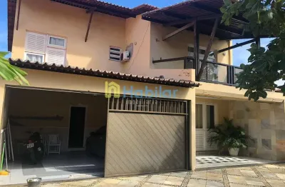 Casa com 4/4 sendo 2 suítes, sombra , 2 pavimentos e varanda na melhor região da coroa do meio