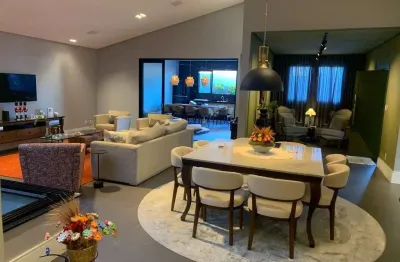 Casa excelente à venda, Aeroporto, Aracaju, SE. 03 suítes, na sombra.