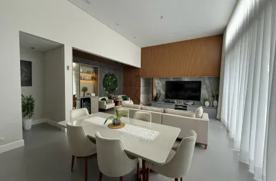 Casa de alto padrao no Portal dos Passaros, Sao Jose dos Campos