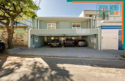 Excelente sobrado com 250m² construídos para locação em uma ótima localização para seu negócio.
