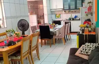 Vila sõnia em ótimo estado com 127m² de área construída, 3 dormitórios, sendo 1 suíte com terraço. prox. ao metrô, travessa da  silvio dante bertachi