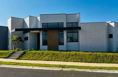 Casa de condomínio com 3 dormitórios sendo 1 suíte no condomínio lagos d'icaraí