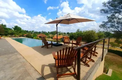 Linda casa no condomínio haras paineiras, em salto, com 5 suítes e piscina