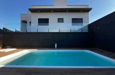 Casa com suíte, piscina e área gourmet no jardim américa em salto/sp