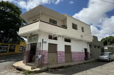 Casa com 3 quartos à venda na rua maria helena, 33, candelária, belo horizonte por r$ 820.000