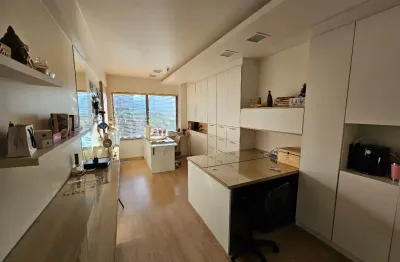 Belíssima sala comercial no vision offices 23m2 - barra olímpica - mobiliada