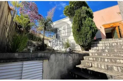 Casa com 3 quartos à venda na rua gabriel duarte, 44, parque vivaldi leite ribeiro, poços de caldas, 195 m2 por r$ 895.000