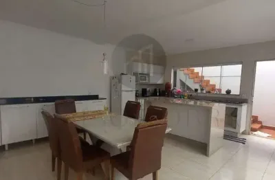Casa com 3 quartos à venda na rua custódio ignez de souza, 15, jardim itamaraty iii, poços de caldas, 144 m2 por r$ 400.000