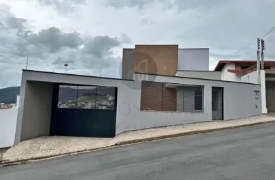 Casa com 5 quartos à venda na rua pedro de castro filho, 79, jardim del rey, poços de caldas, 457 m2 por r$ 2.150.000