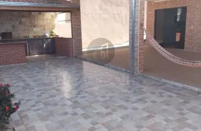 Casa à venda na rua arlindo carneiro, 100, monte verde, poços de caldas, 230 m2 por r$ 750.000