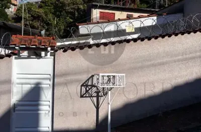 Casa com 2 quartos para alugar no dom bosco, poços de caldas  por r$ 1.200